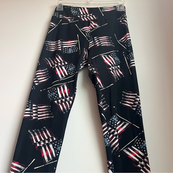 LuLaRoe American Flag & Statue of Liberty Legging Bundle - OS - Picture 9 of 15